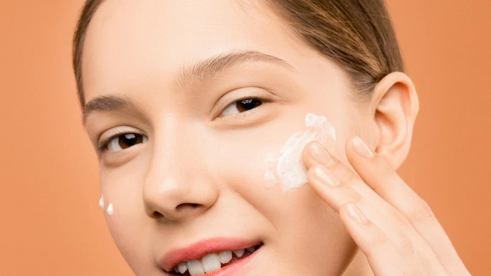 7 Rahasia Perawatan Kulit Wajah agar Glowing Alami Setiap Hari